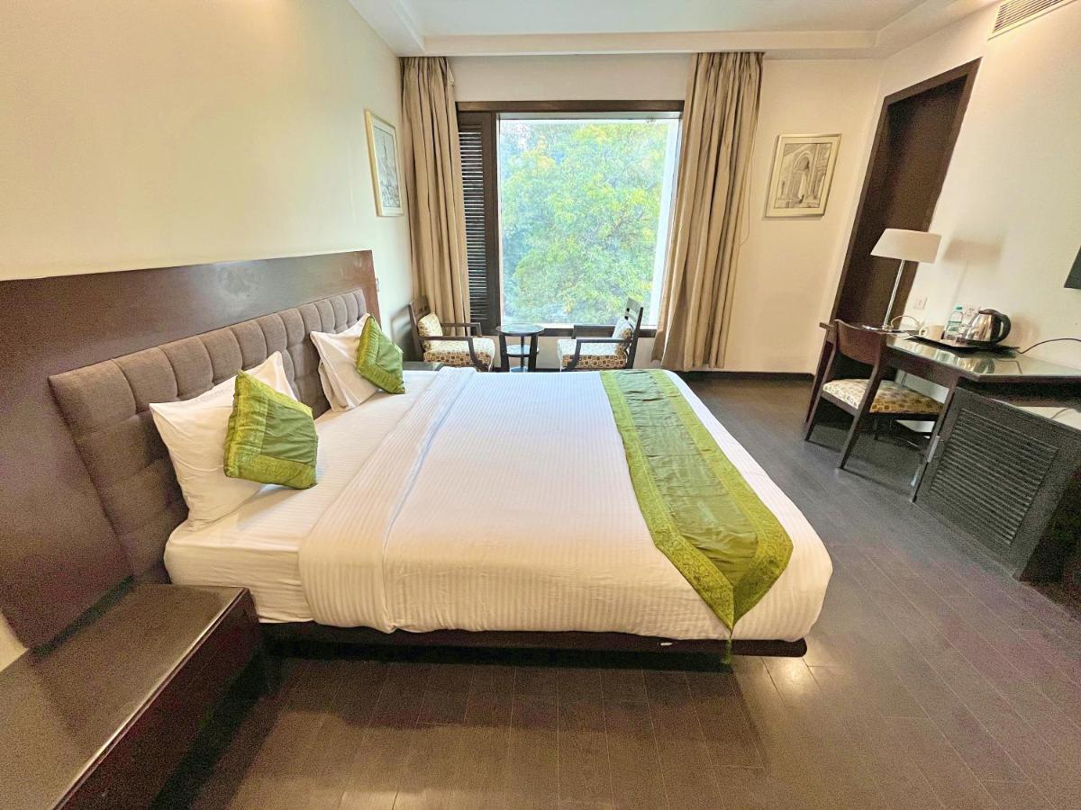 Hotel Amber By Orion New Delhi