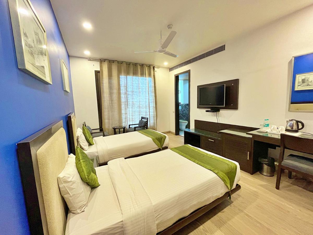 Hotel Amber By Orion 4*